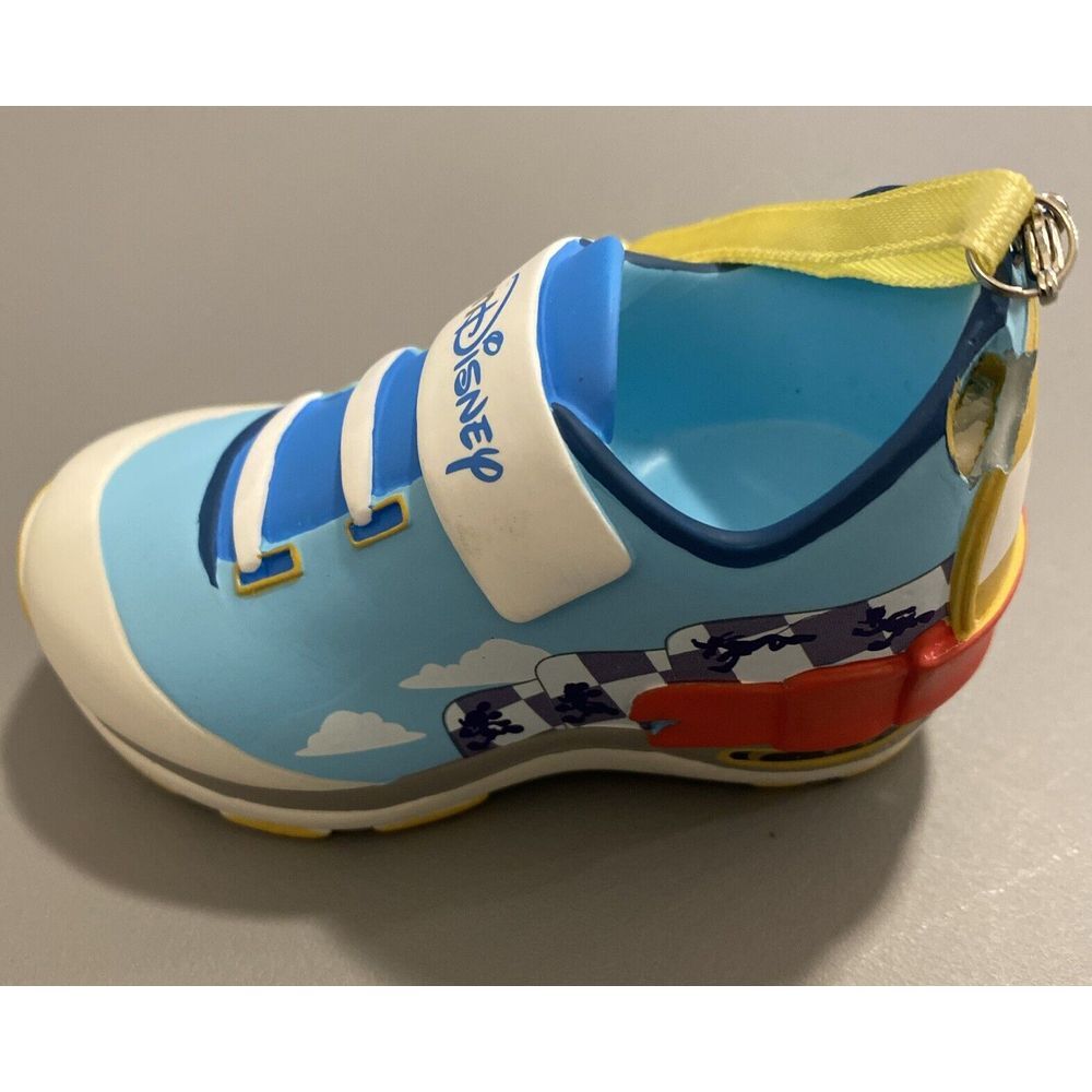 NEW 2017 runDisney Ornament Disney Parks Walt Disney‎ World Marathon Weekend